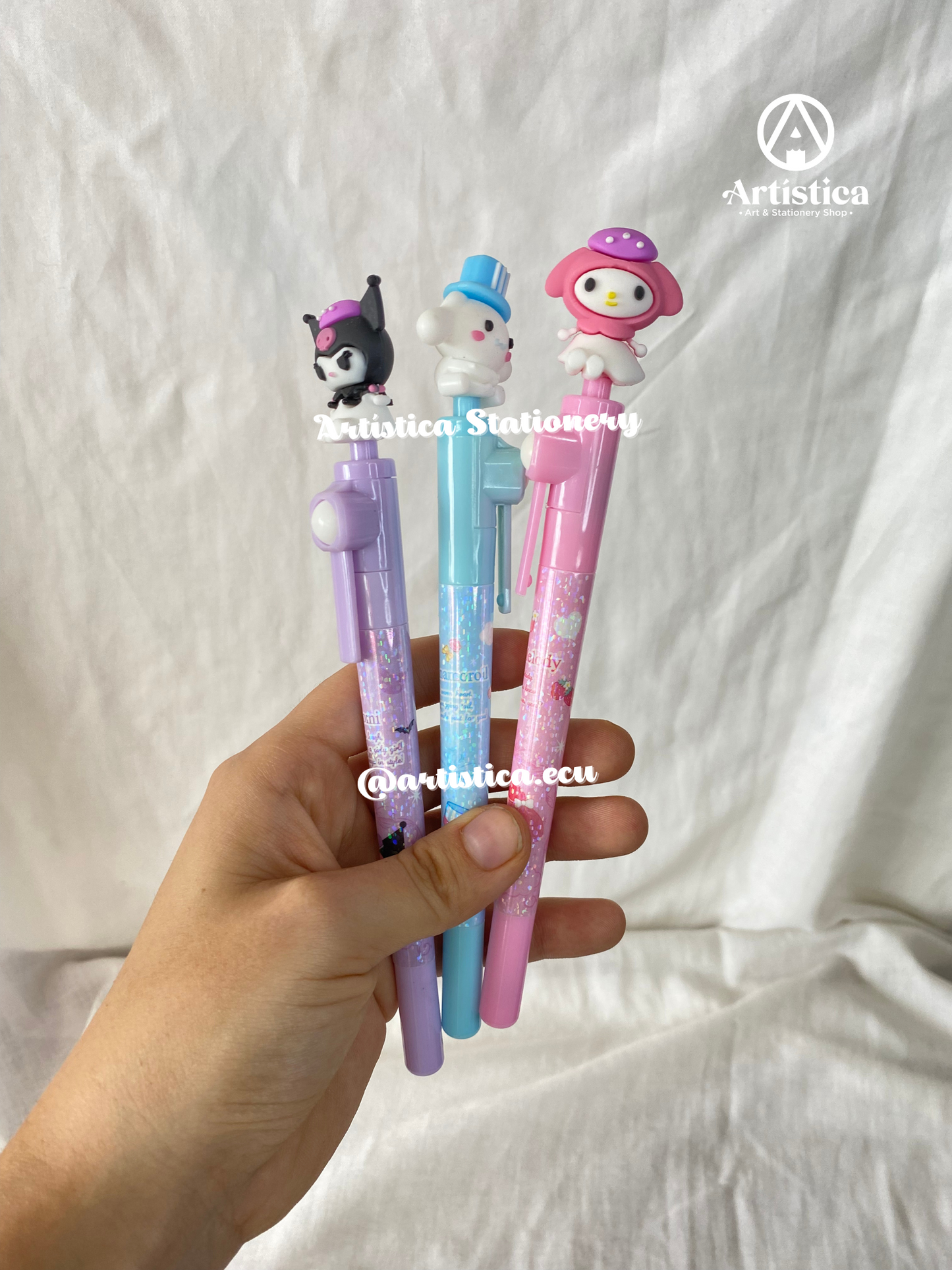 Boligrafo punta media azul Sanrio