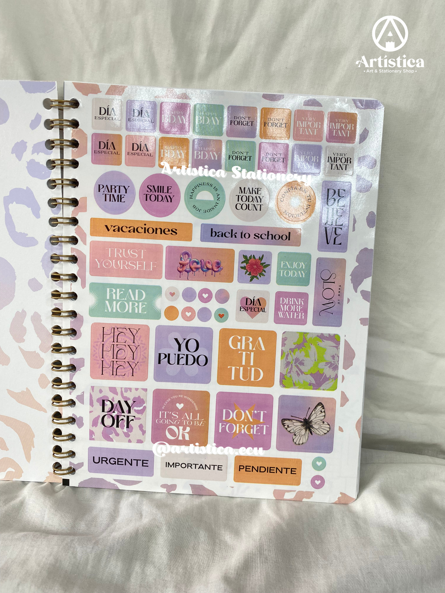 Cuadernos pasta flexible cuadros 100 hojas Kiut