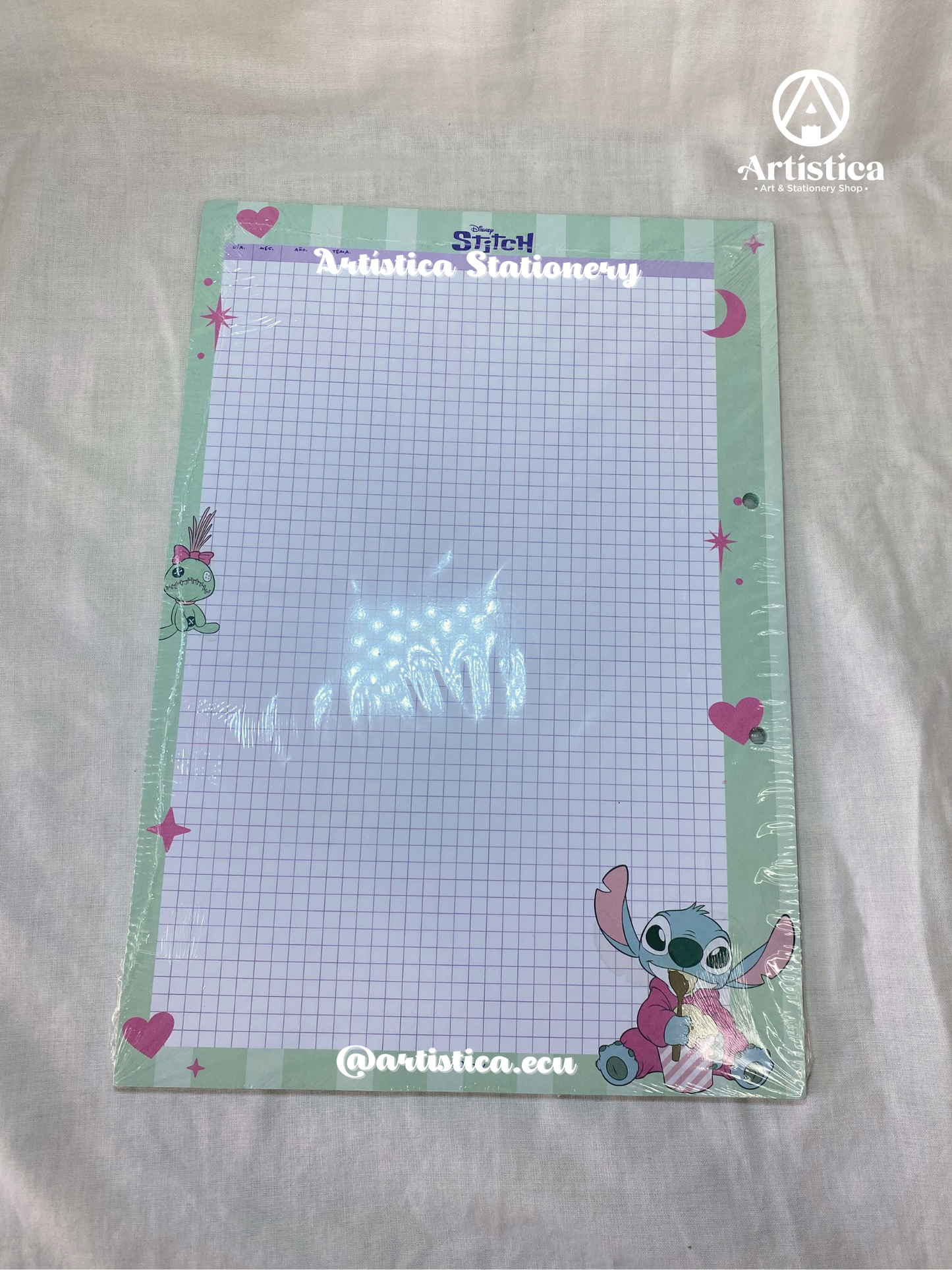 Hojas a cuadros con bordes decorados Stitch