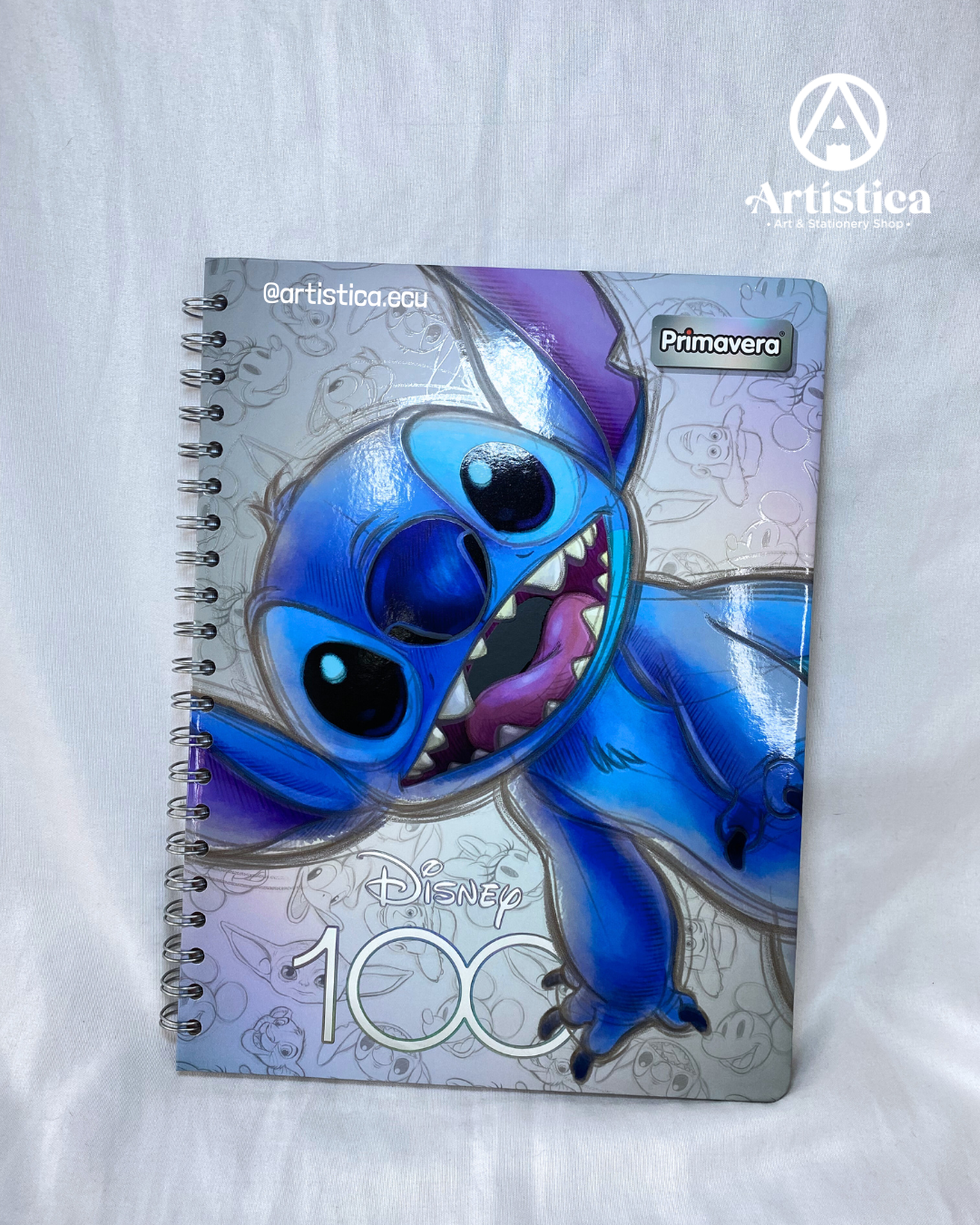 Cuaderno pasta dura a cuadros edición Disney