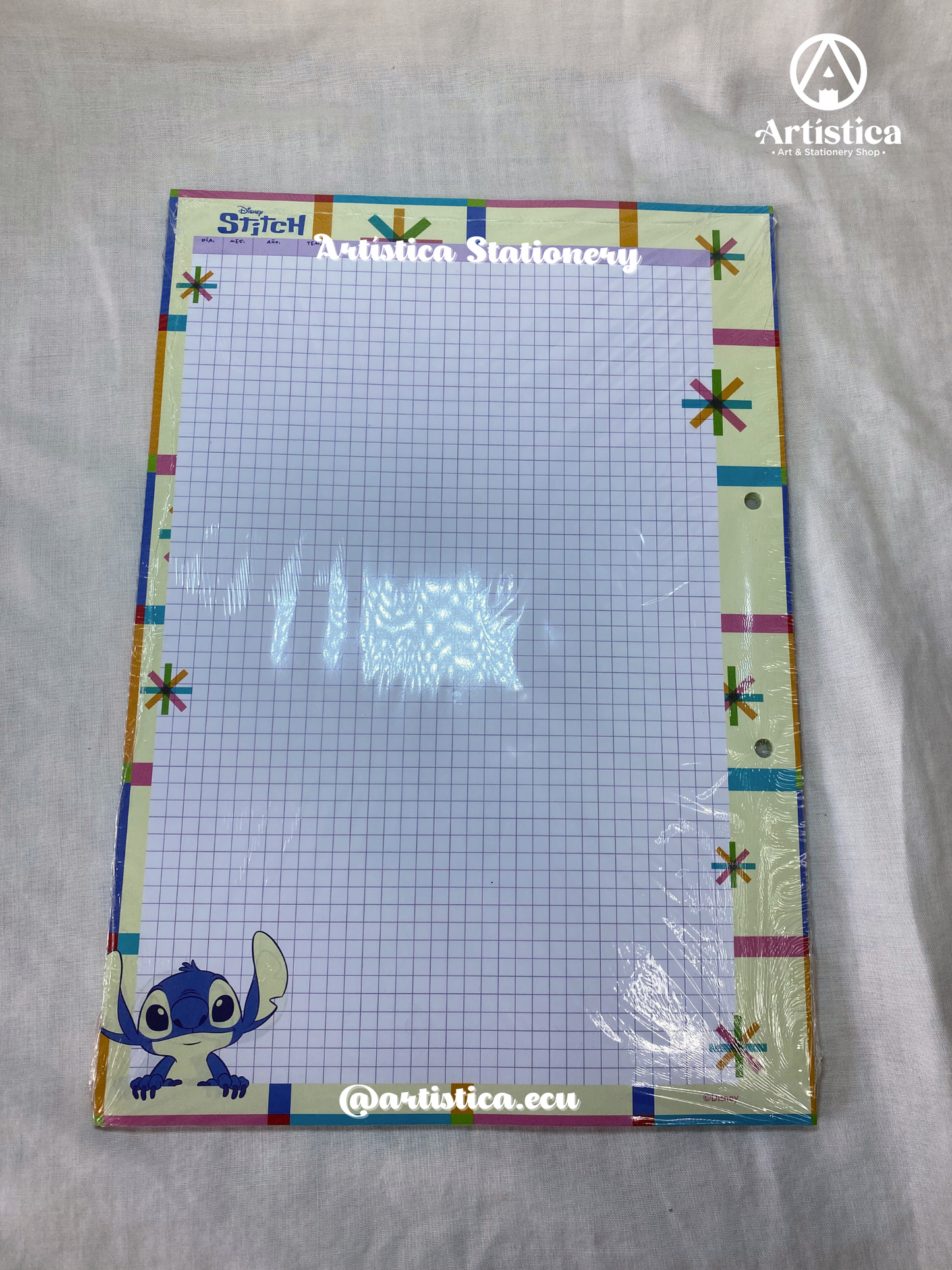 Hojas a cuadros con bordes decorados Stitch