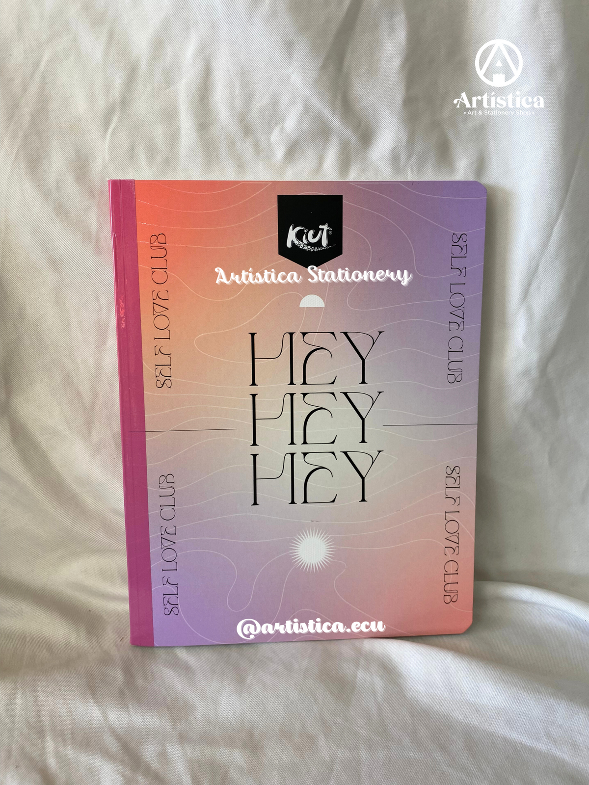 Cuaderno cosido 4 líneas pasta flexible