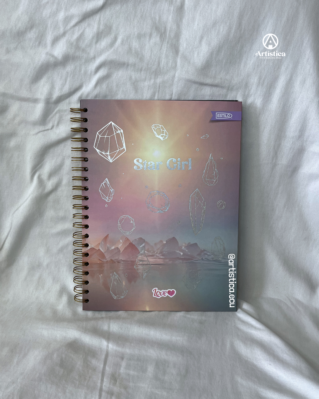 Cuaderno pasta dura cuadros bordes decorados Love