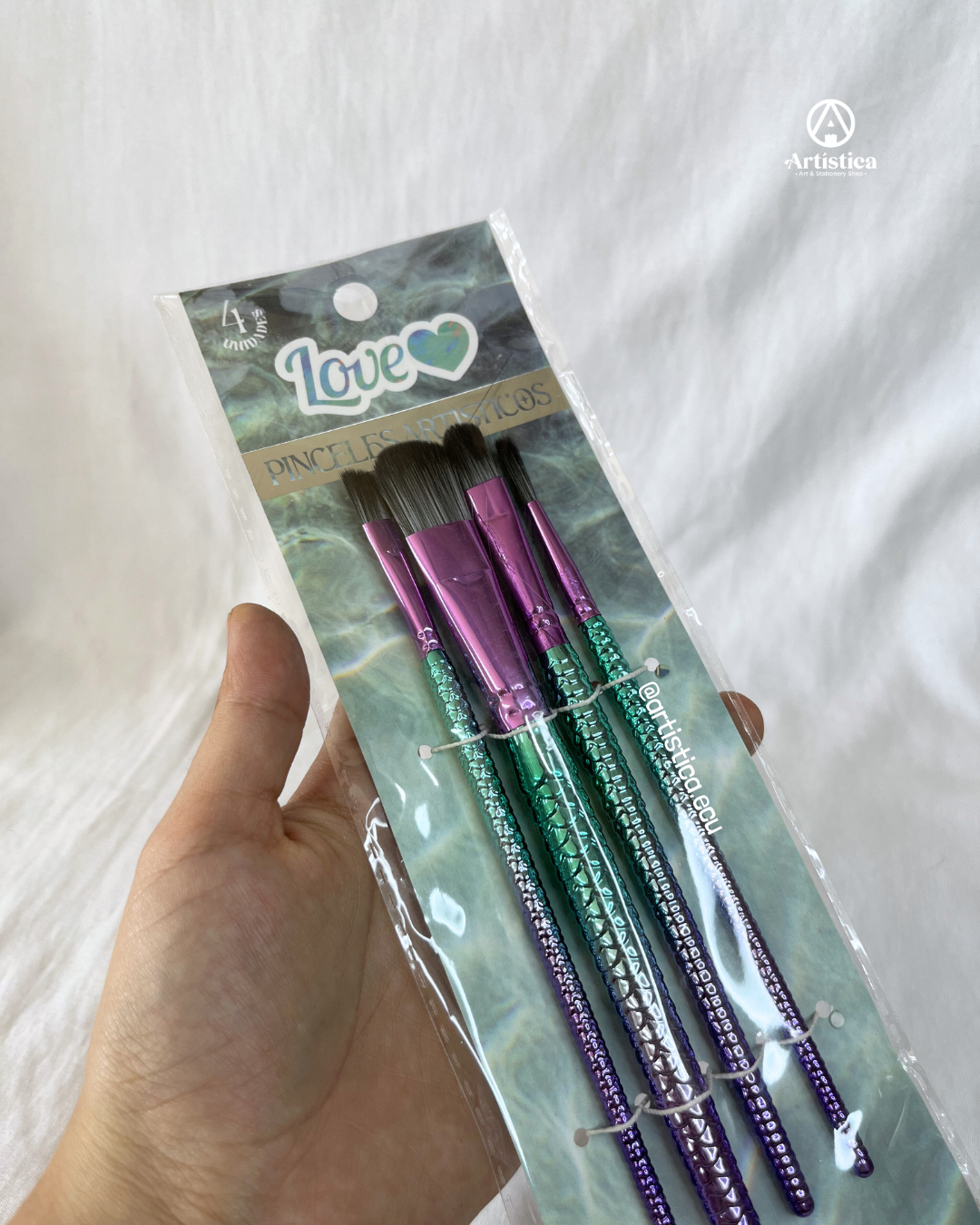 4 Pinceles Love