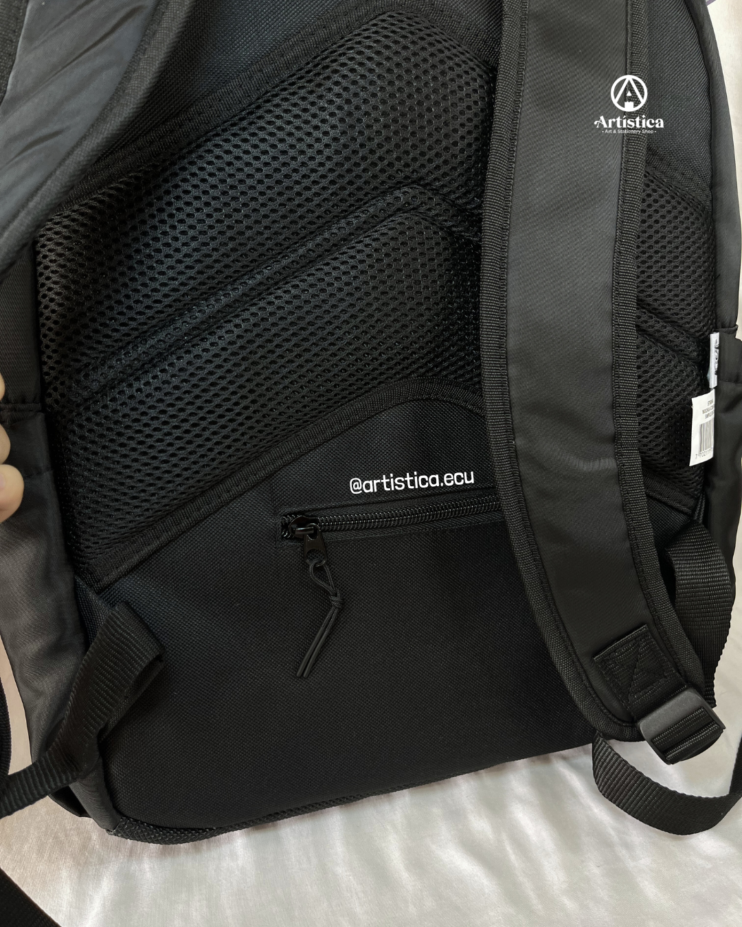 Mochila Simple Black Kiut