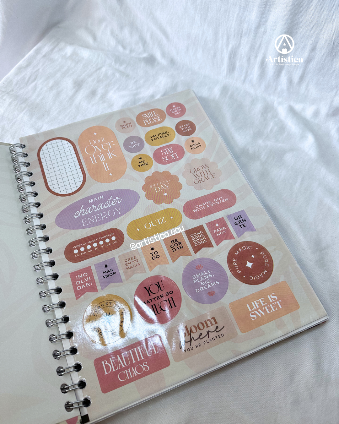 Cuadernos pasta dura cuadros Kiut