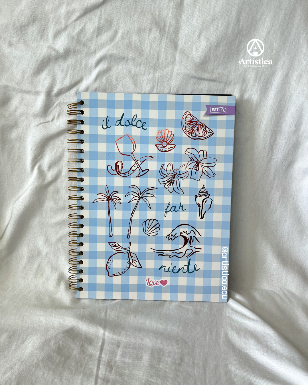 Cuaderno pasta dura cuadros bordes decorados Love